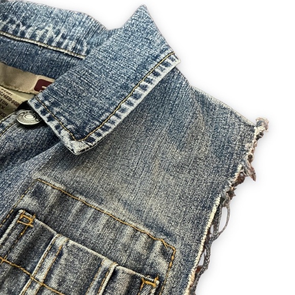 Vintage 90s Forever 21 Cropped Denim Vest Frayed Hem Womens Sz Small Punk Grunge - Picture 5 of 13